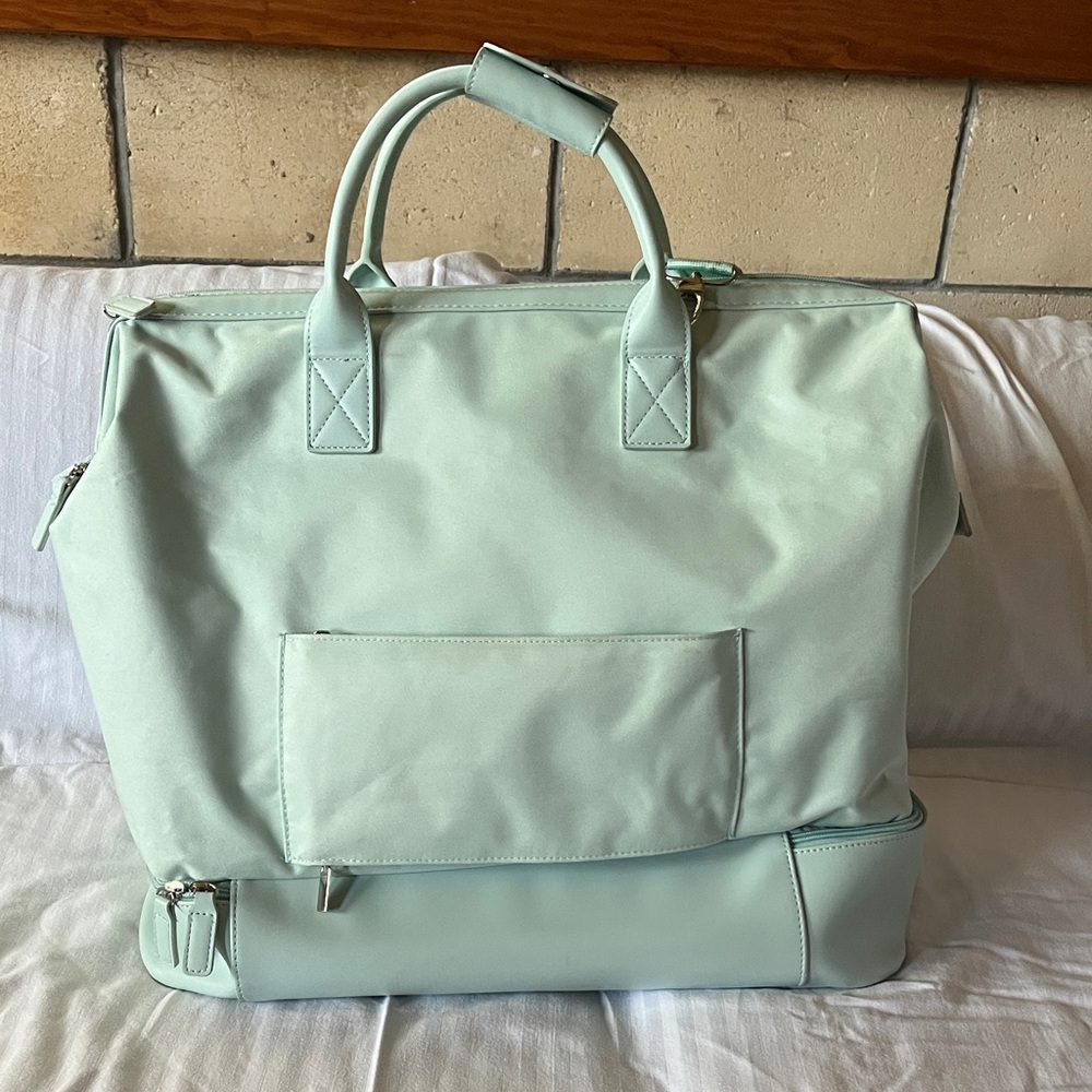 NOBL Weekender Bag in robins egg blue - very small scuff on one side - Picture 2 of 11